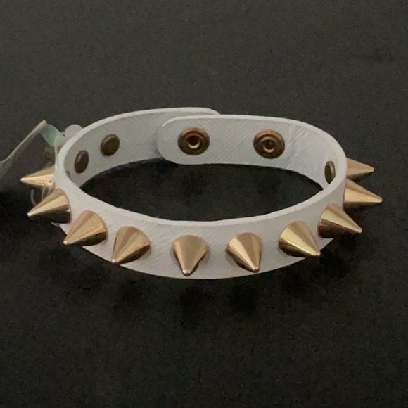 NO NAME Jewelry - GOLD SPIKES WHITE GROSGRAIN LEATHER SNAP BRACELET